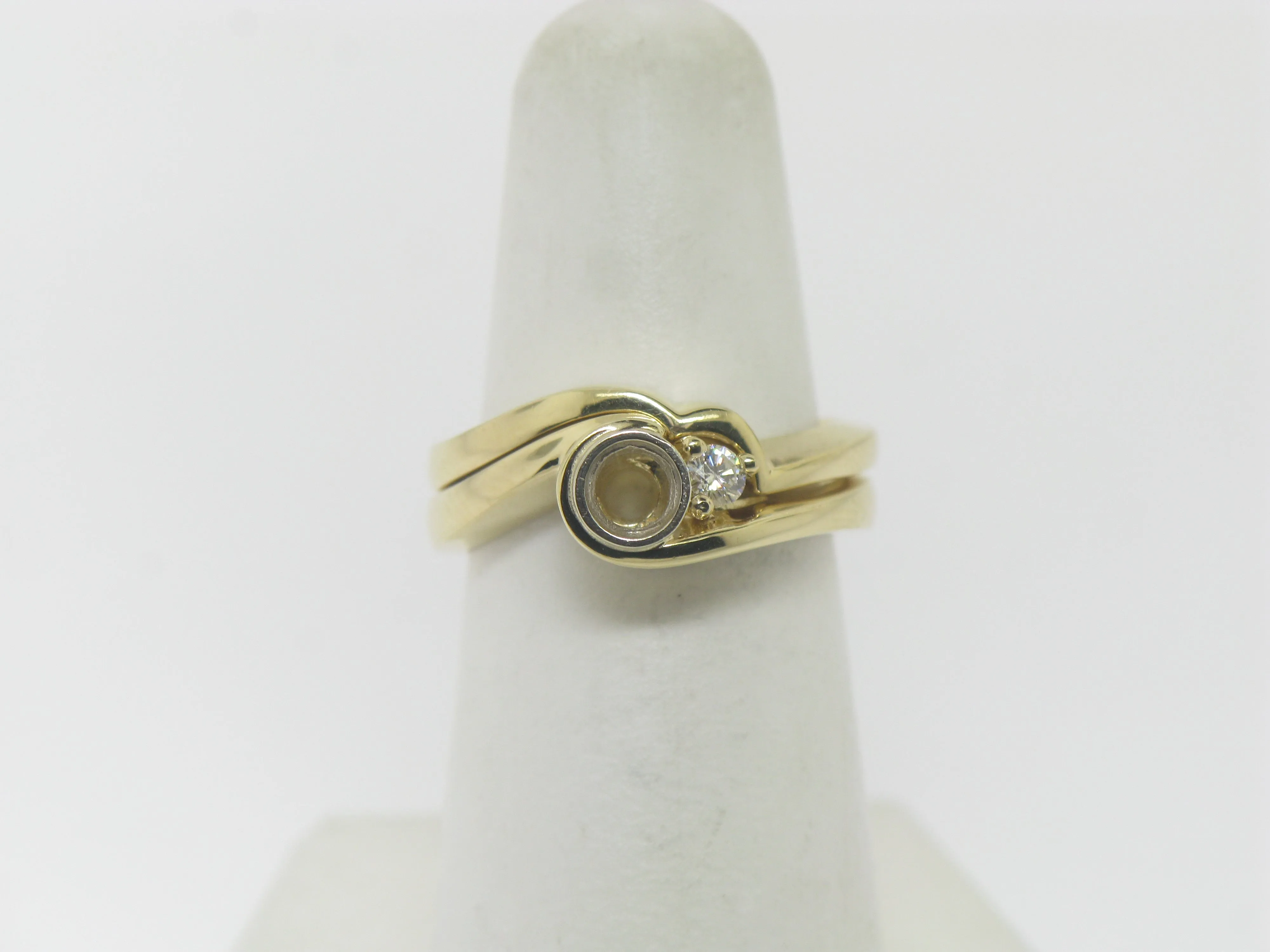 14K Yellow Gold Wedding Set Bezel Set Center Stone Semi-Mount (Brand New)