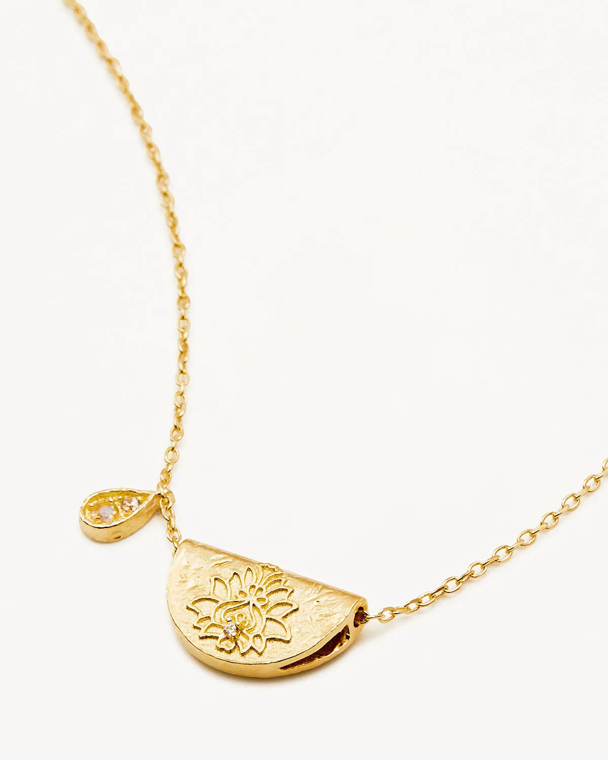 18k Gold Vermeil Lotus Birthstone Necklace - June - Moonstone