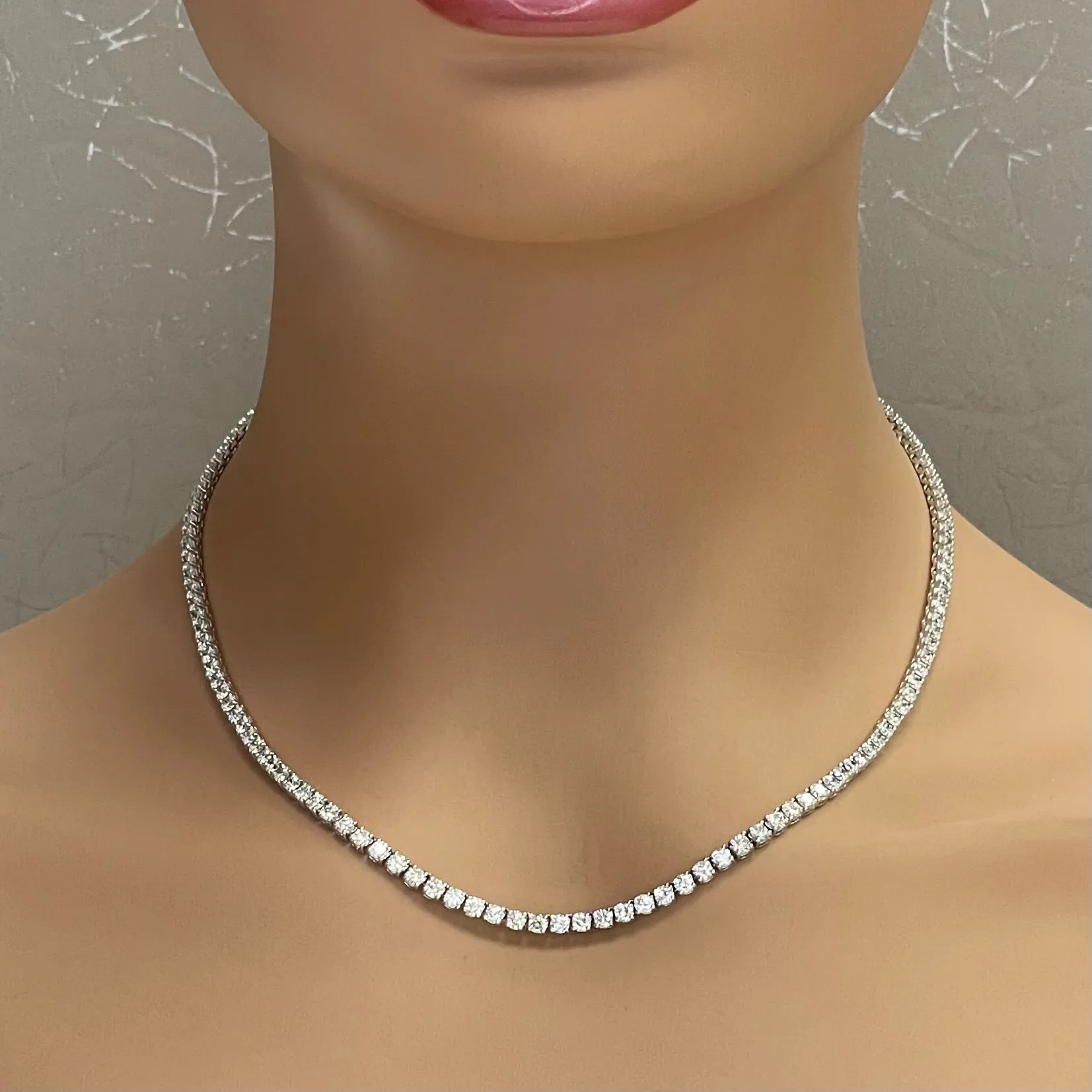 Beauvince Tennis Necklace (11.38 ct GH VVS-VS Diamonds) in 18K White Gold