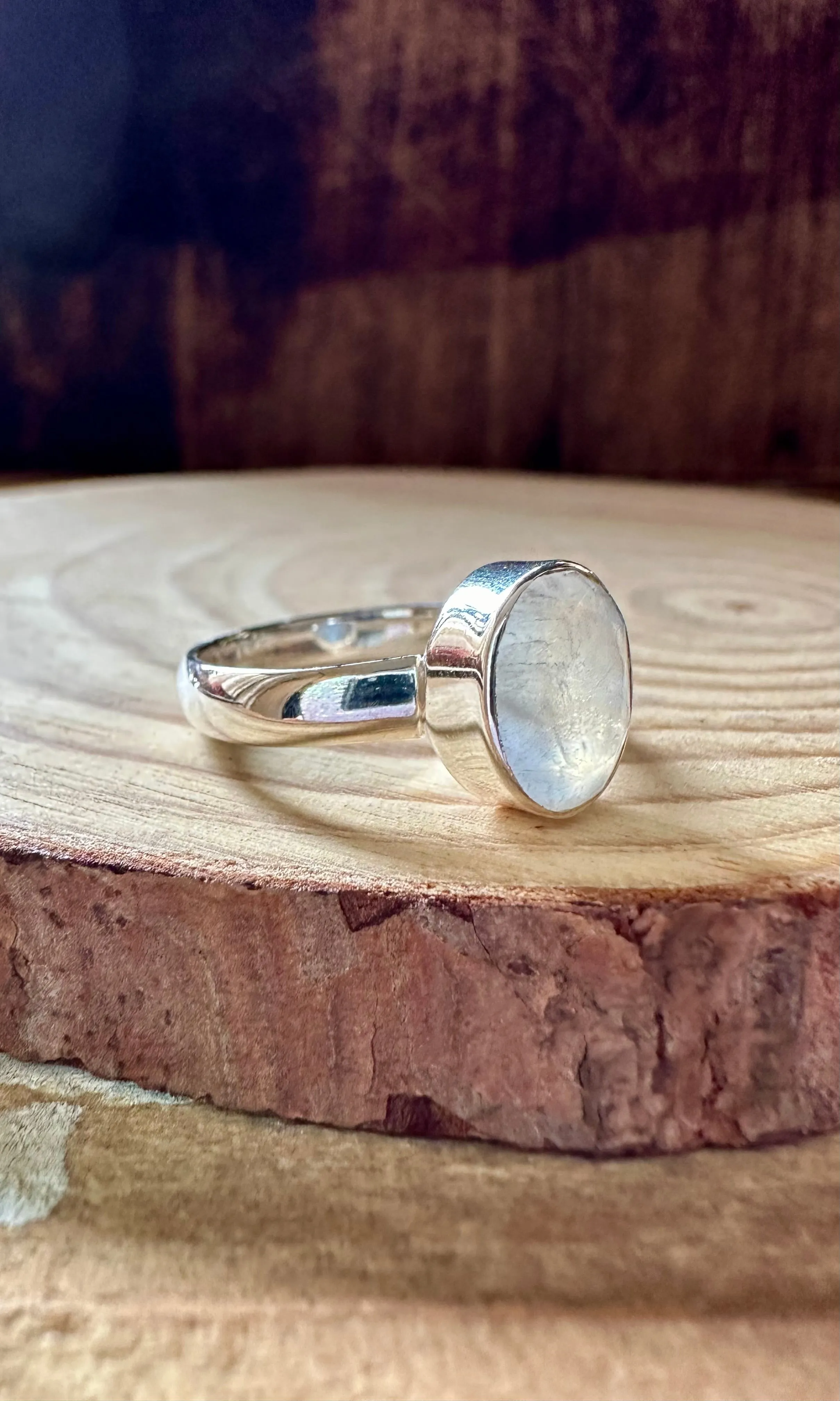 DROP OF MOONSTONE Sterling Silver Ring • Size 7